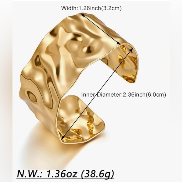WOWORAMA Hammered Gold Cuff-One Size - Picture 4 of 6